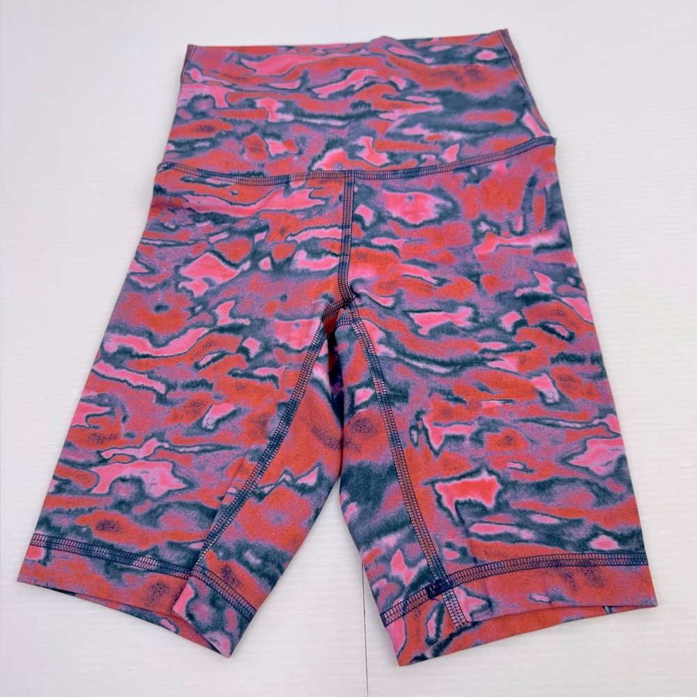 Lululemon Women’s 0 Winder Train HR Shorts  8” Inseam Biker Cycling  Pink Blue